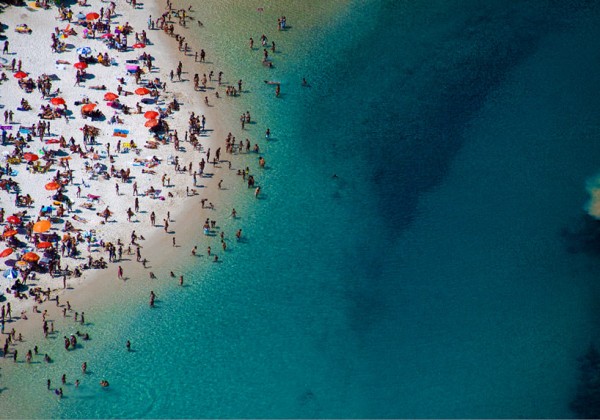 Aerial beach photographs by Gray Malin 10