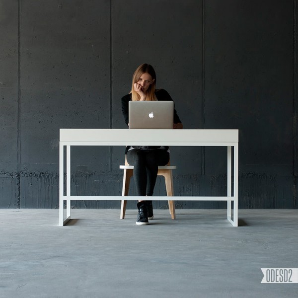 O1 desk by Ukrainian ODESD2 3