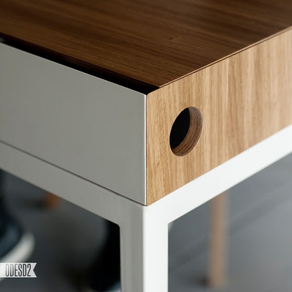 O1 desk by Ukrainian ODESD2 5