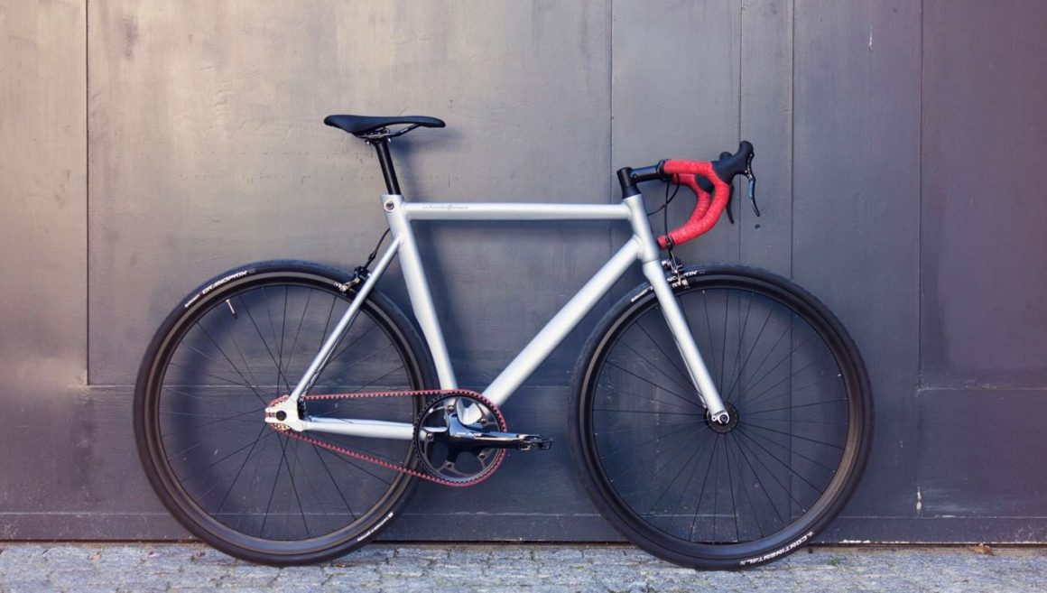 The Schindelhauer Viktor Red Race bicycle 6