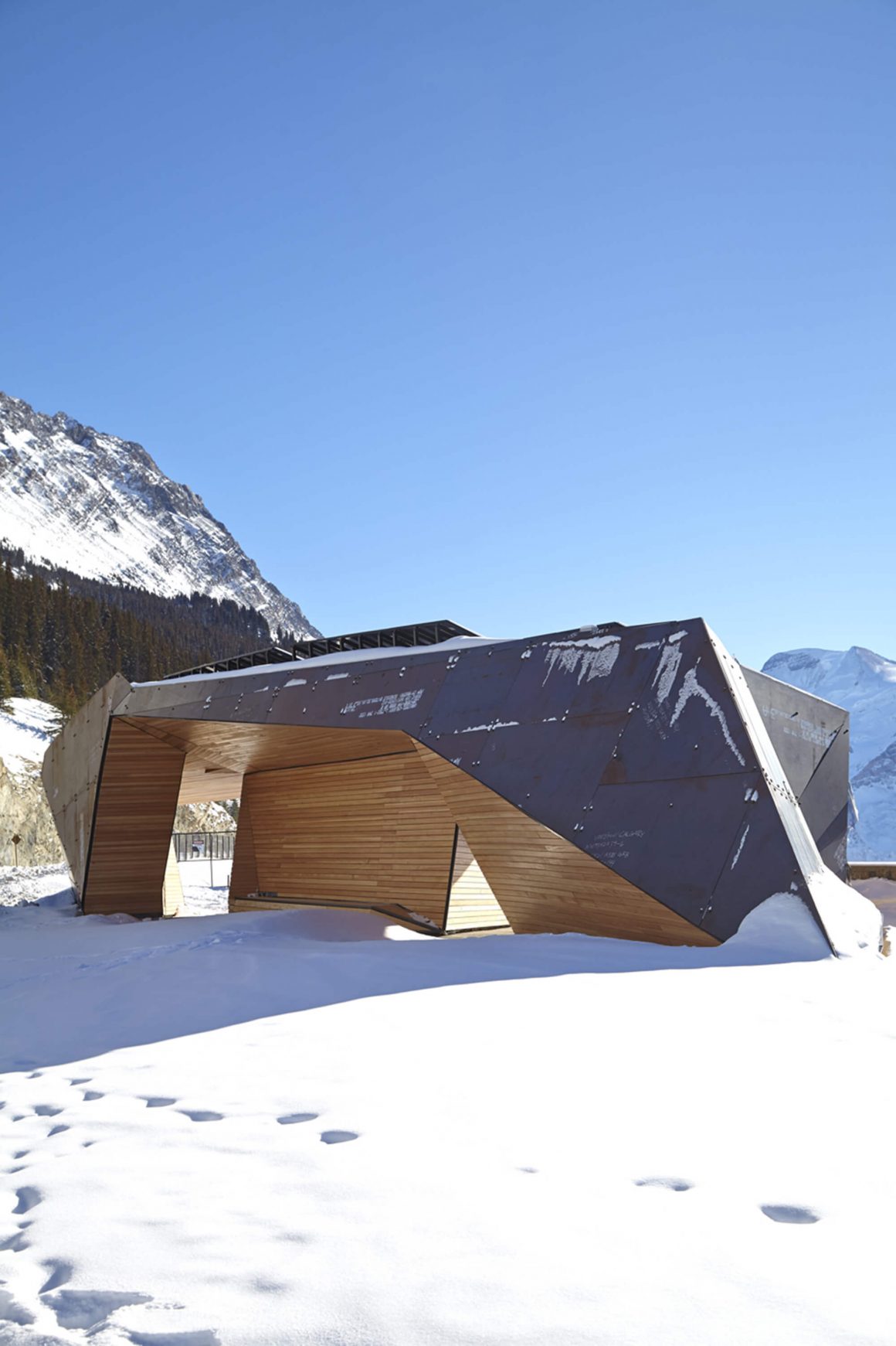 Glacier Skywalk by Sturgess Architecture 5