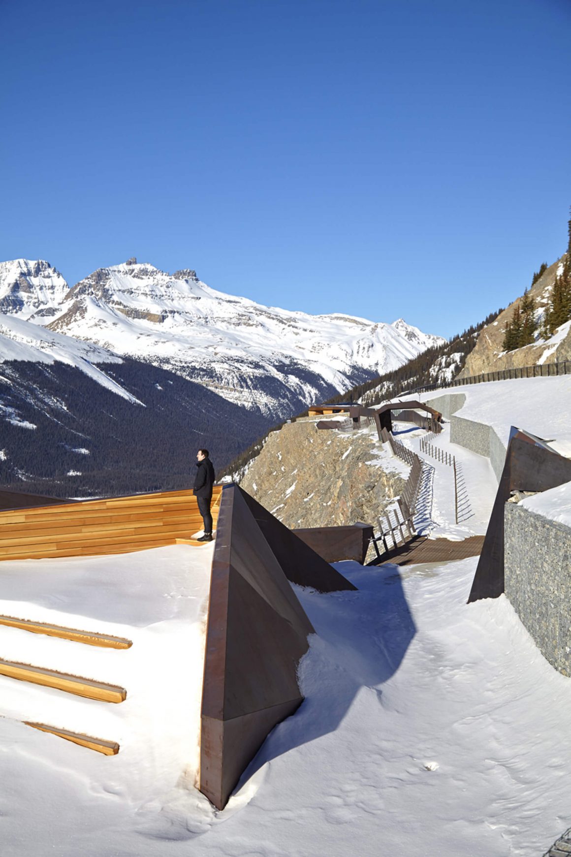 Glacier Skywalk by Sturgess Architecture 7