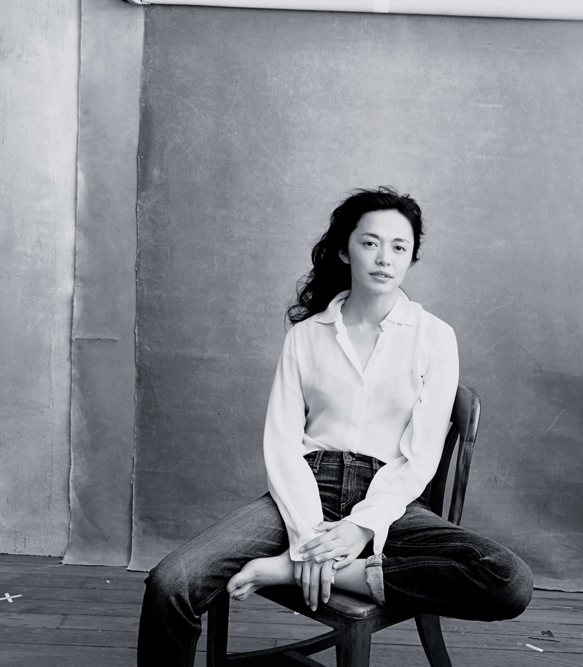 Yao Chen photographed by Annie Leibovitz for the 2016 Pirelli Calendar’s forward